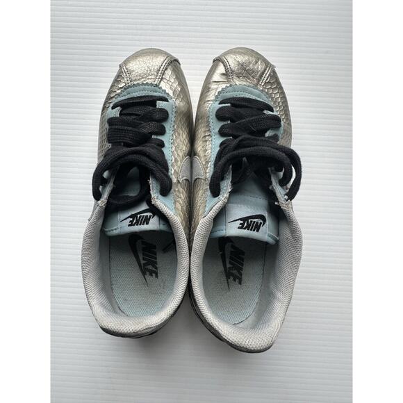 NIKE Women's Classics Cortez Metallic Silver Python Sneaker Sz 7 - Picture 16 of 16
